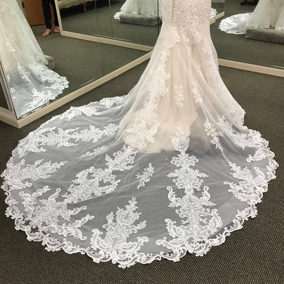 ⚡️FLASH PRICE⚡️Jasmine Bridal Gown - Picture 6 of 8